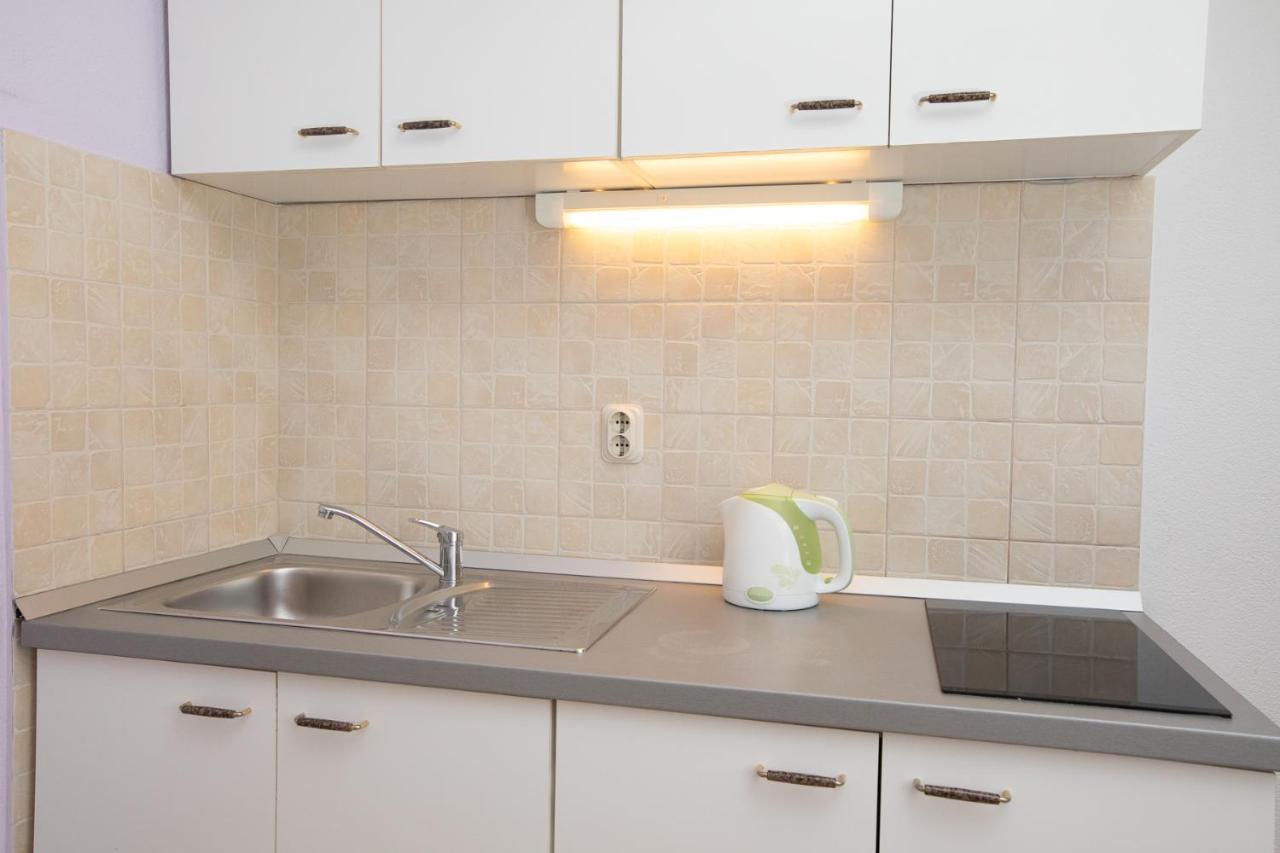 Vega Apartments Podgora Exterior photo